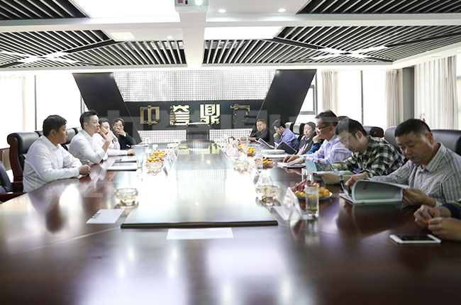 ������Ͷ���F(tu��n)�I(l��ng)��(d��o)����