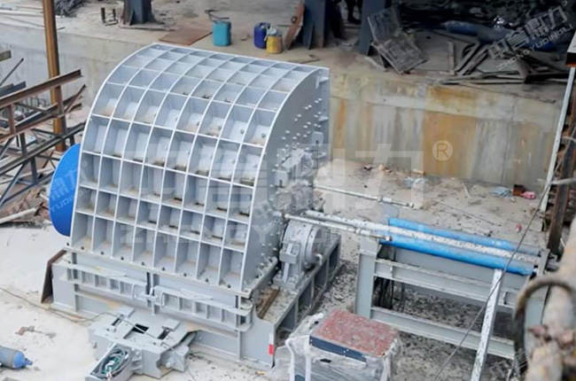 湖北夢皓礦業(yè)時產(chǎn)2000噸砂石骨料生產(chǎn)線 湖北夢皓礦業(yè)時產(chǎn)2000噸砂石骨料生產(chǎn)線