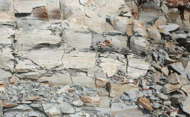 頁巖粉碎機/頁巖破碎機/頁巖碎石機/頁巖破碎設備工藝和用途