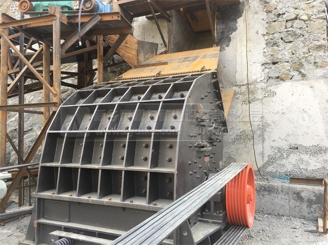 采石場破石機廠家/采石場設(shè)備生產(chǎn)廠家