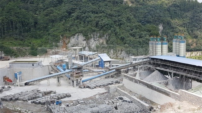 石料生產(chǎn)線原材料選擇與裝載的