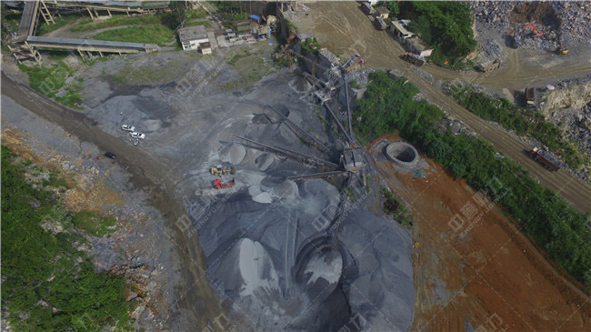 石灰石骨料生產(chǎn)設(shè)備是什么?