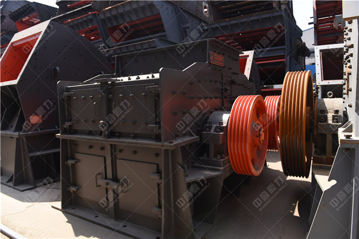 制砂機(jī)軸承的選擇對設(shè)備的壽命