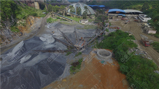 人造石料生產(chǎn)線實現(xiàn)施工砂石破碎成為施工項目的得力助手