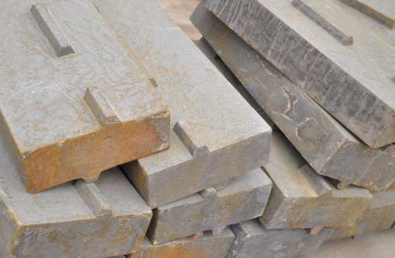 反擊式破碎機(jī)板錘容易出現(xiàn)的兩個問題?